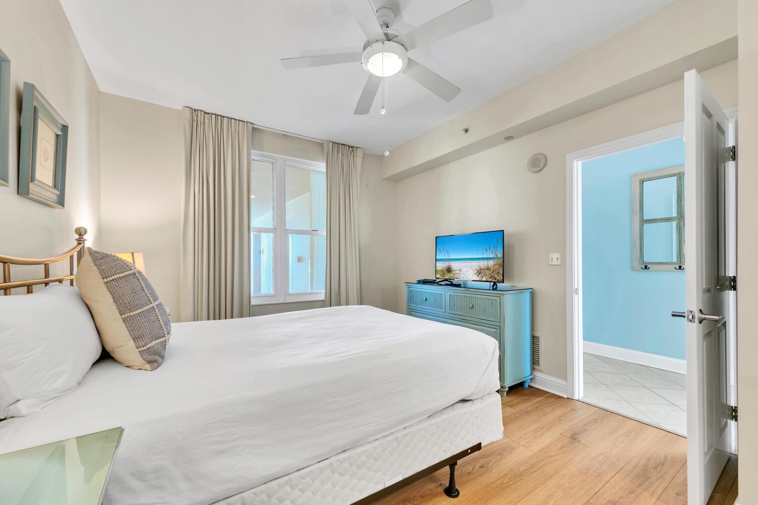 Aqua 1207 By Emerald Coast Retreats Panama City Beach
